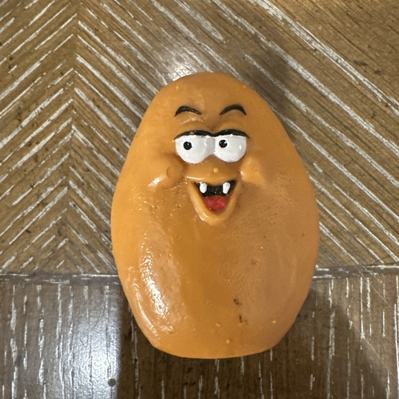 1980s-90s McDonald's McNugget‎ Buddies Vampire - Picture 1 of 3